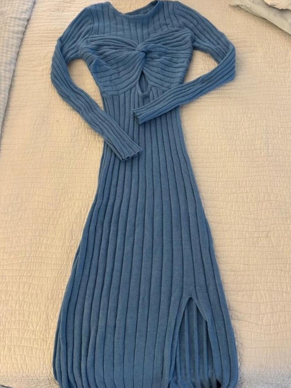 Blue Ribbed Knit Long Sleeve Twist-Front Midi Dress - Picture 2 of 4